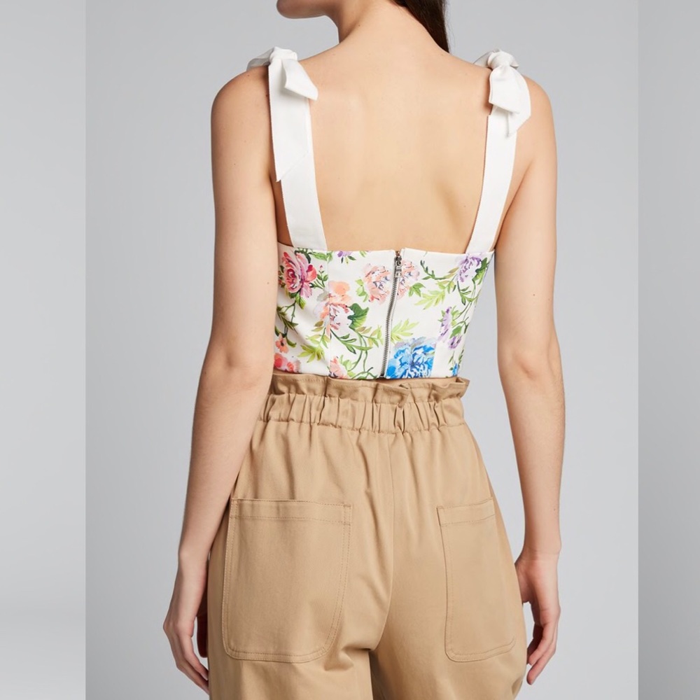 Alice + Olivia Nika Fitted Crop Top - Picture 3 of 10